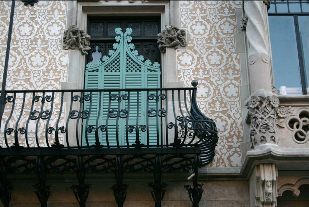 balcony-casa-ametller-passeig-de-gracia