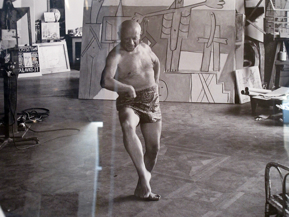 Picasso dancing